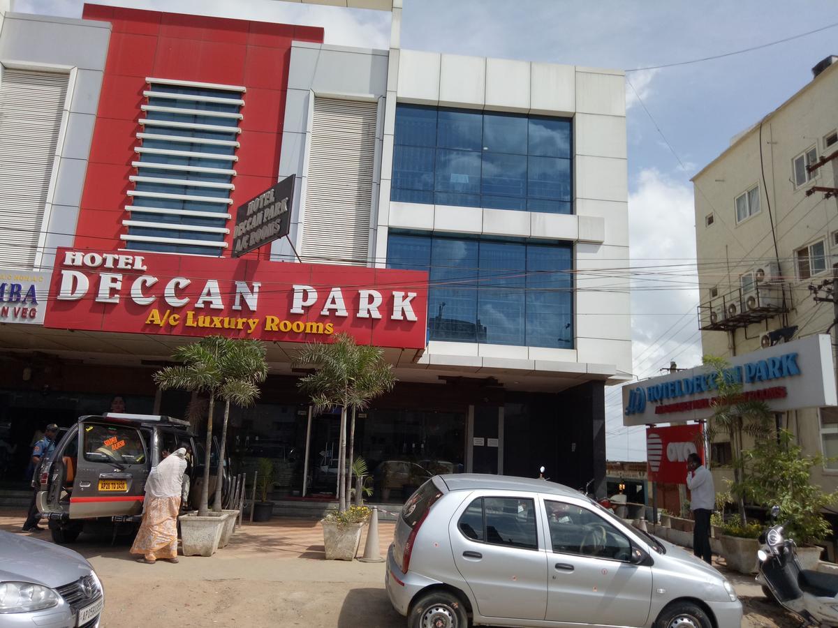 Hotel Deccan Park Haidarábád Kültér fotó