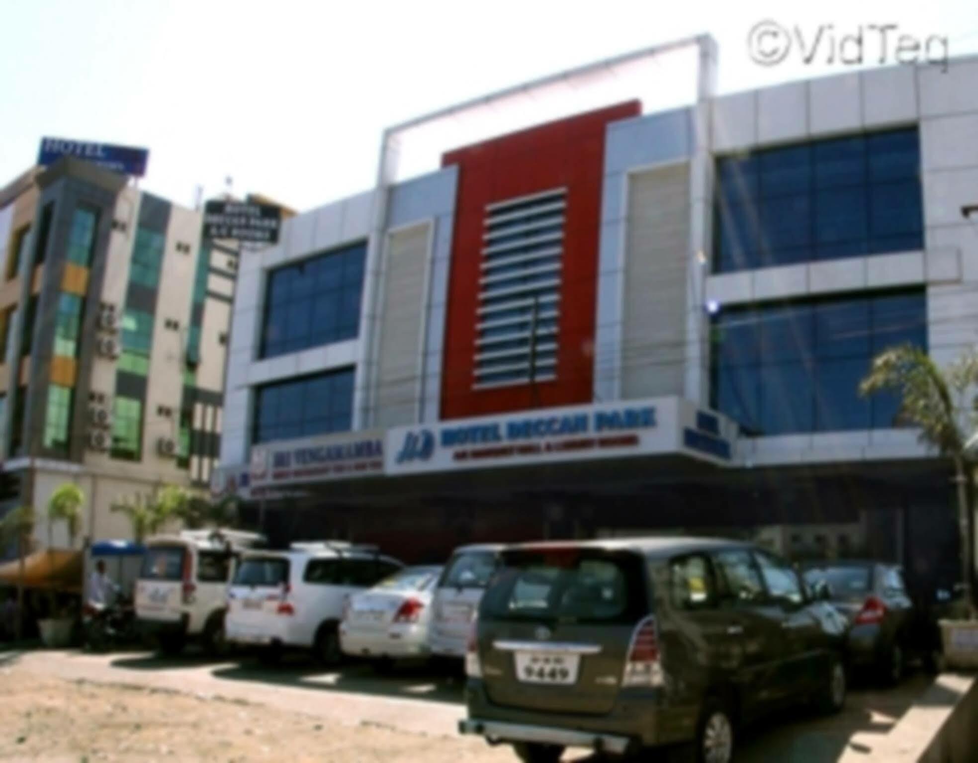 Hotel Deccan Park Haidarábád Kültér fotó